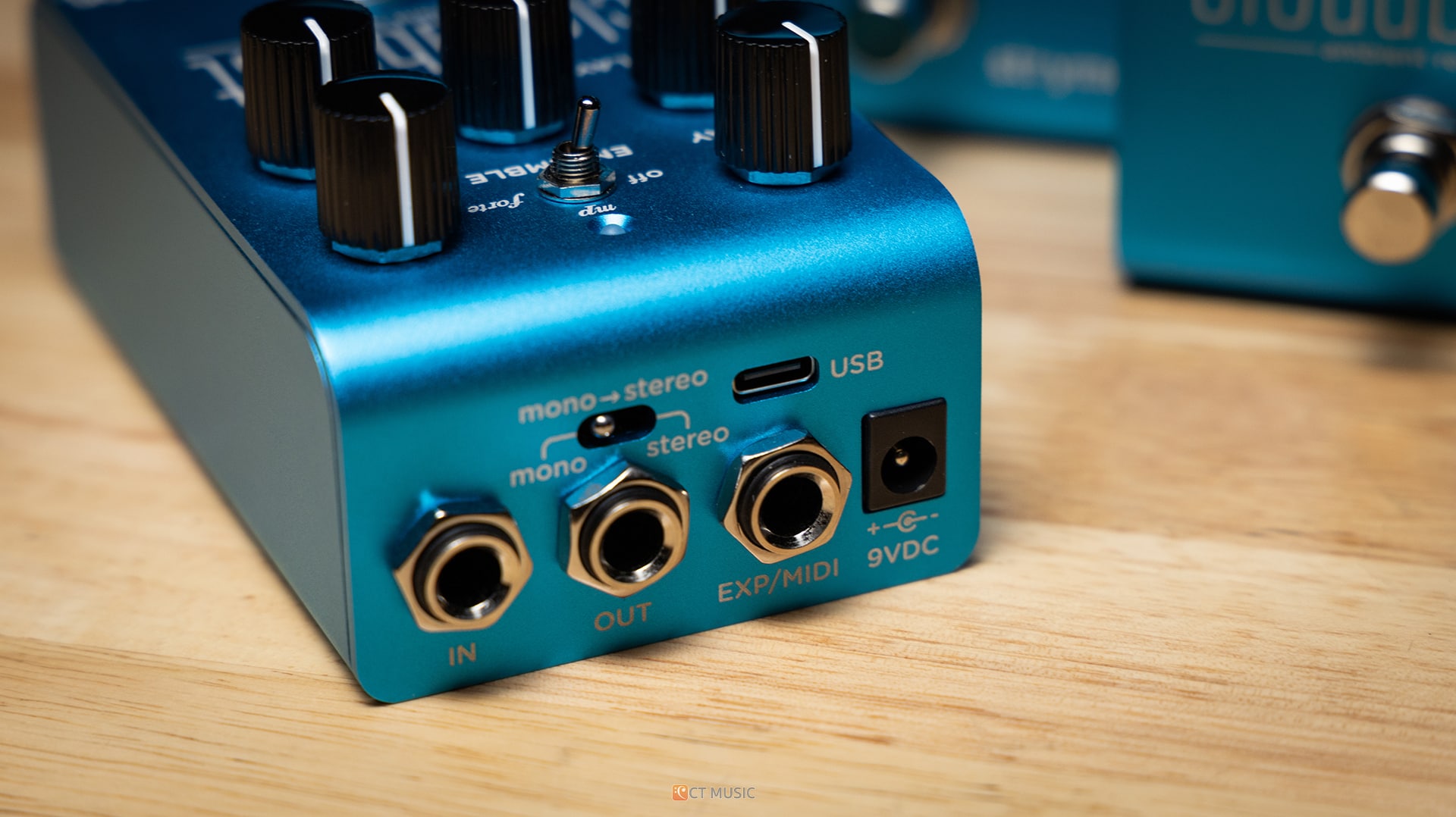 เอฟเฟคกีตาร์ Strymon Cloudburst Ambient Reverb สต็อกแน่น