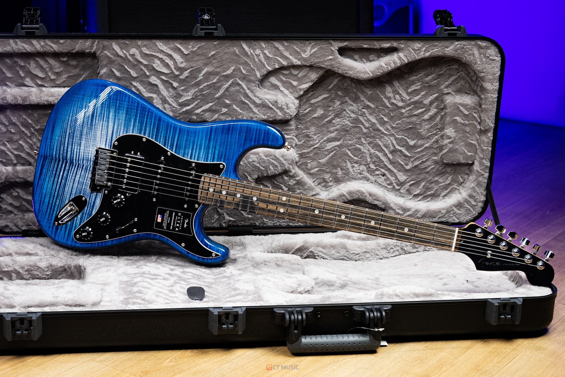 กีตาร์ไฟฟ้า Fender Limited Edition American Ultra