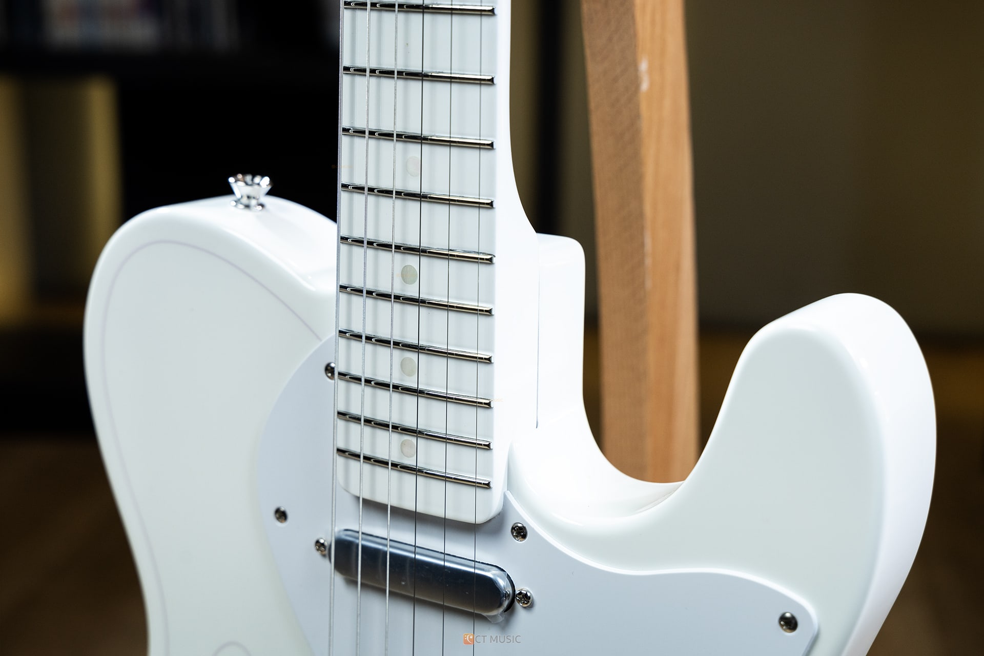 กีตาร์ไฟฟ้า Fender Silent Siren Telecaster สต็อกแน่น พร้อม กีตาร์ไฟฟ้า Fender Silent Siren Telecaster สต็อกแน่น พร้อม