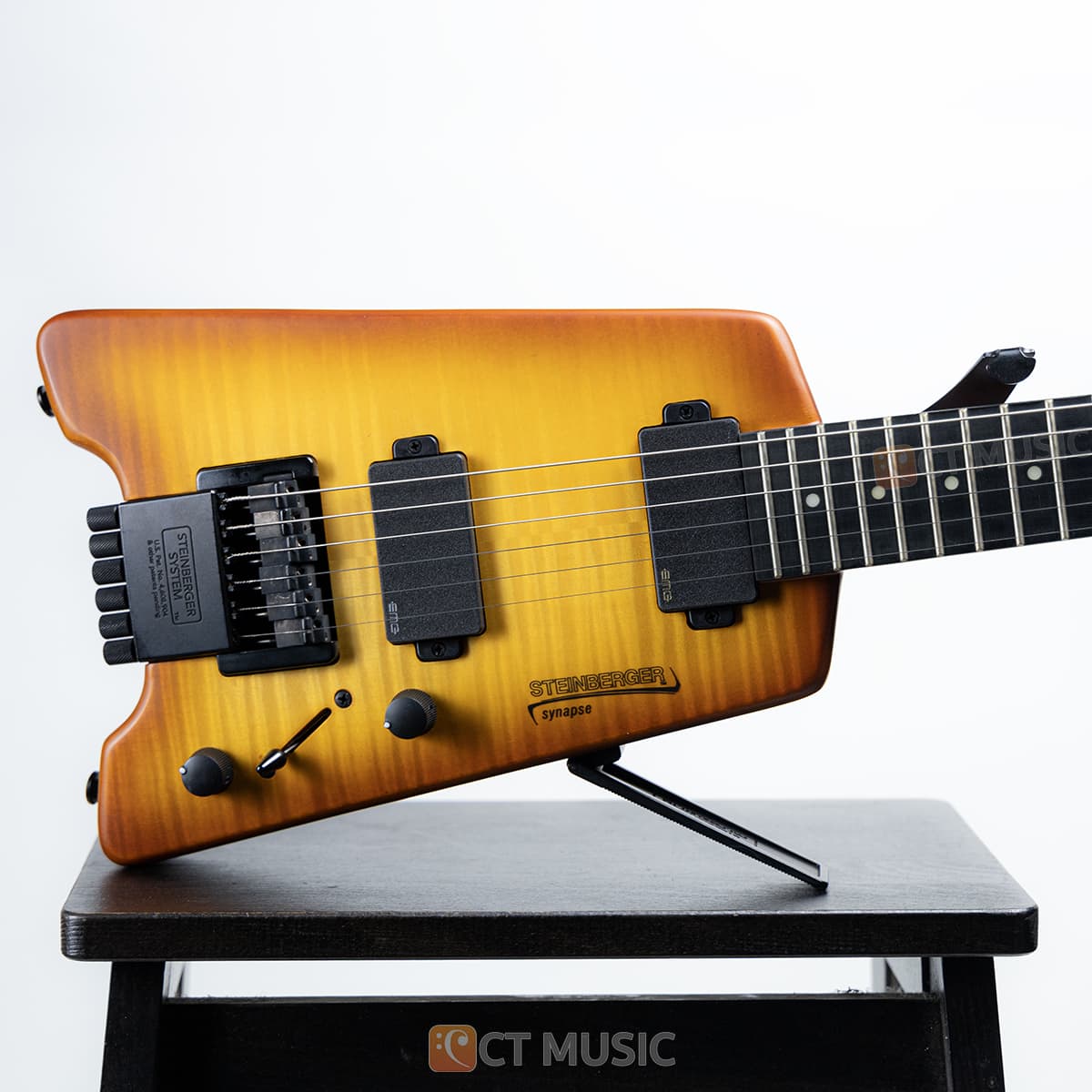 กีตาร์ไฟฟ้า Steinberger Synapse SS-2F Custom สี Trans Amber