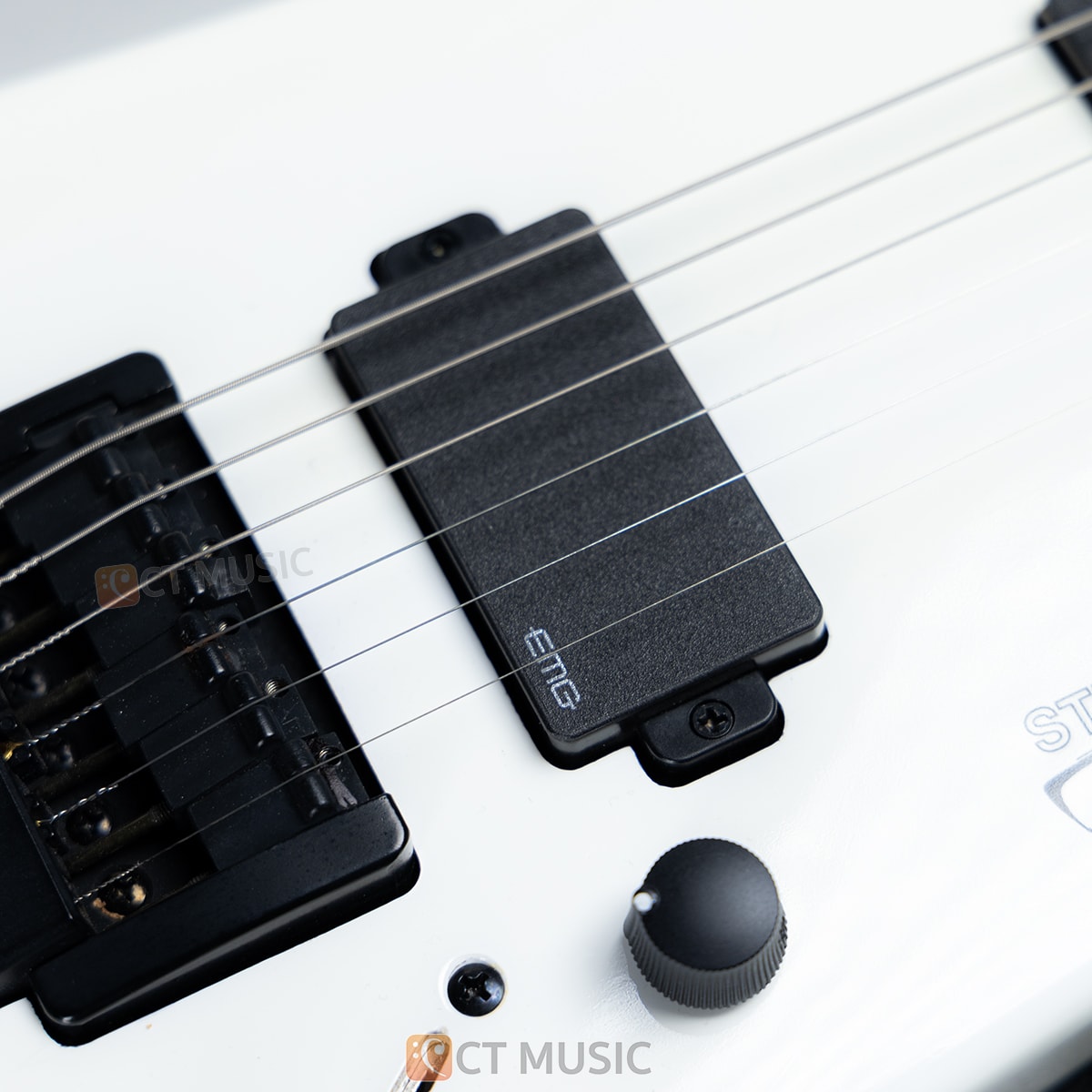 กีตาร์ไฟฟ้า Steinberger Synapse SS-2F สี Antique White สต็อก