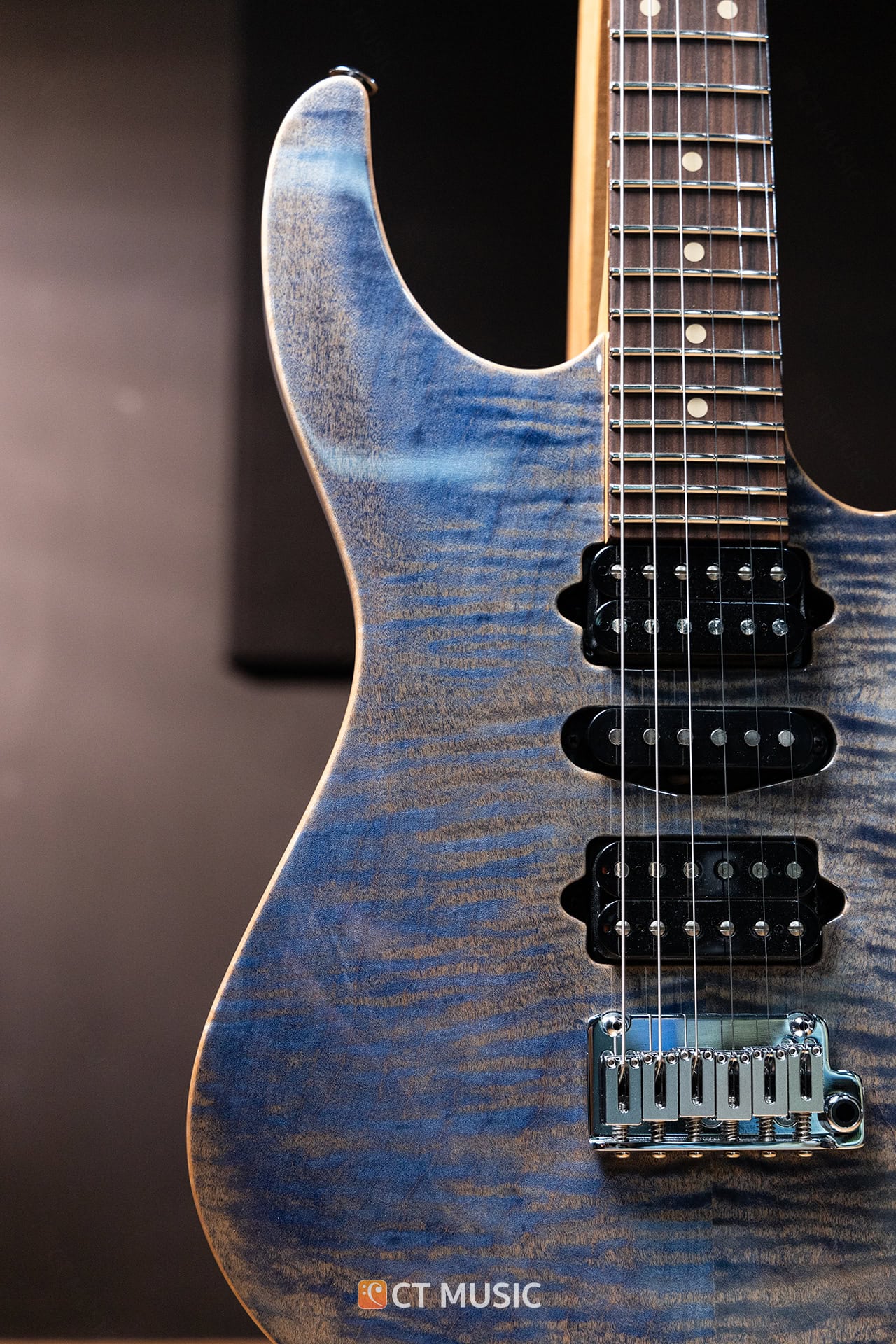 กีตาร์ไฟฟ้า Suhr Modern Plus Trans Blue Denim Slate สต็อก